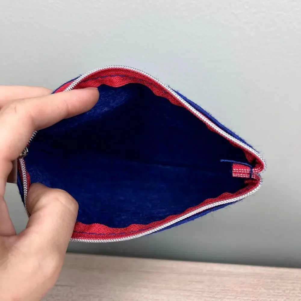 British Airways Traveller Plus Amenities Bag Cosmetics Toiletry Small Zip Pouch